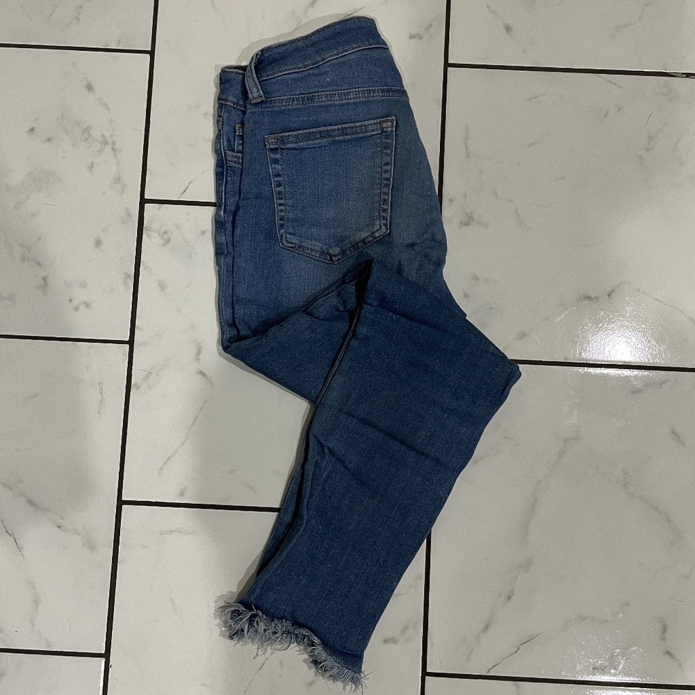 High Rise Button Fly Skinny Jean in Medium Wash Size 26 by Just USA